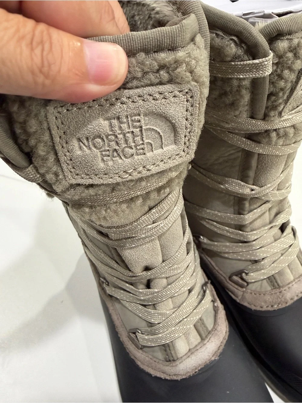 The North Face Women's 7.5 Shellista VI Mid Boots Leather Clay Grey NWT Snow